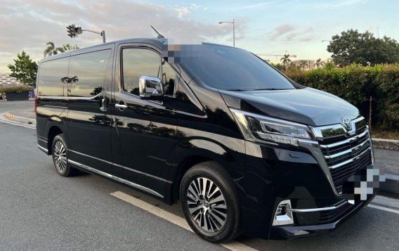 2023 Toyota Granvia (VIP Edition, Special Car) Al Futtaim warranty