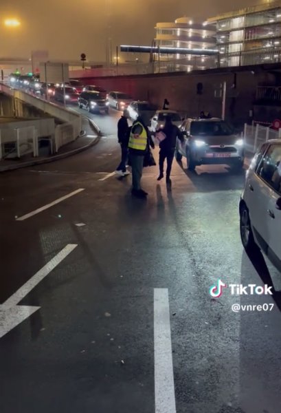 1765677980475.png 1765677980475.png