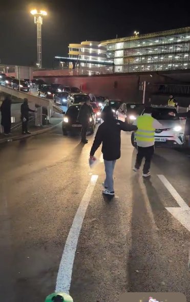 1765940499037.png 1765940499037.png