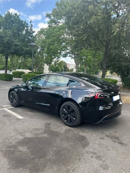 WhatsApp Image 2025-10-29 à 12.30.43_d5d58420.jpg