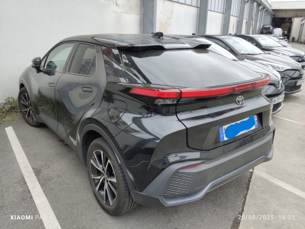 WhatsApp Image 2025-10-29 à 12.39.33_aa39b96a.jpg