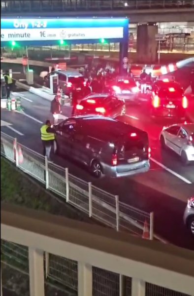 1765940403084.png 1765940403084.png