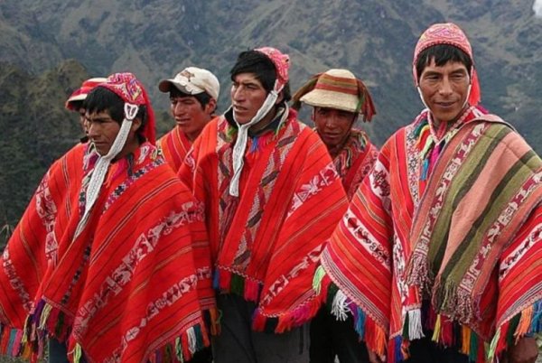 famille peruvienne.jpg