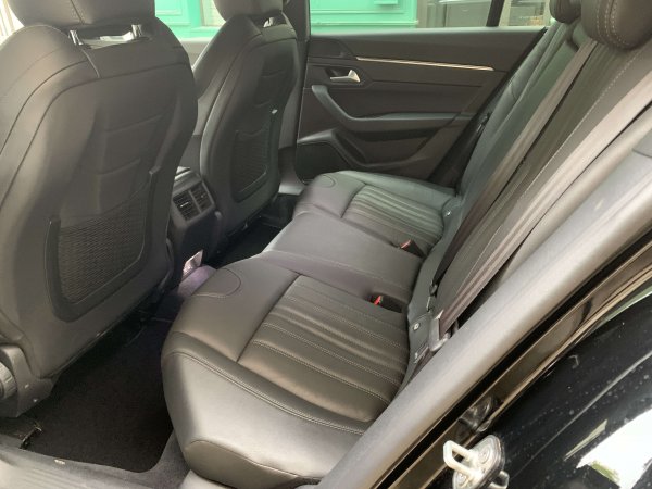 Places arrières.jpg